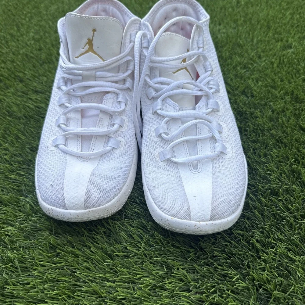 Jordan reveal metallic